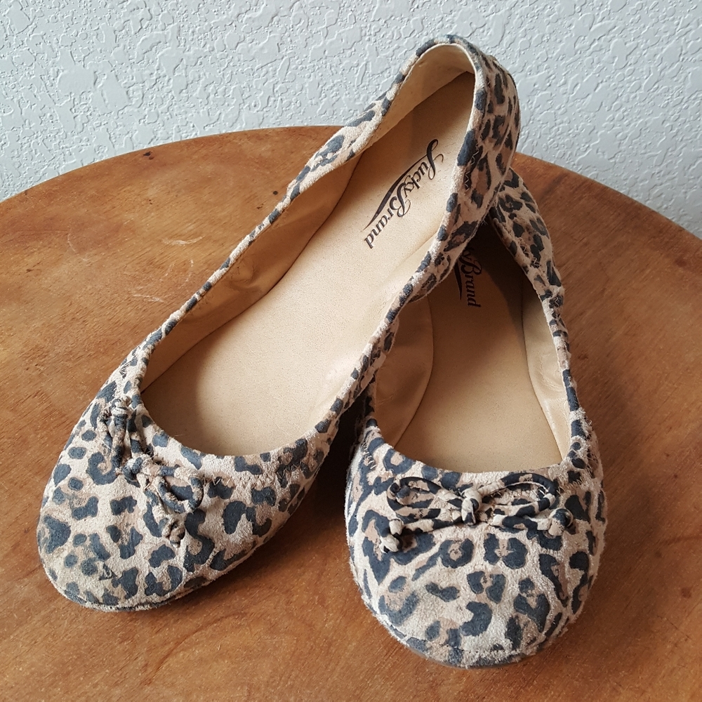 Leaopard flats
